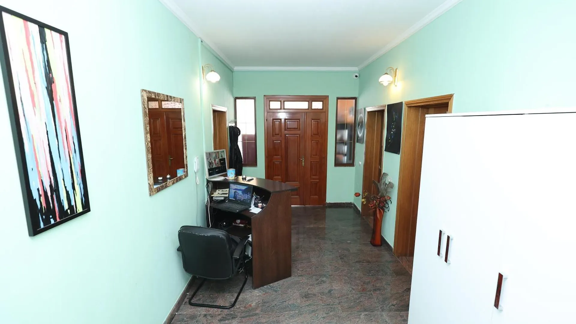 Hostel Osho Tirana Albania